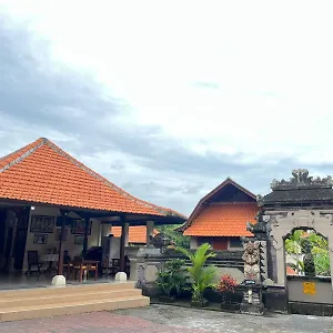3* Pensión Pande Permai